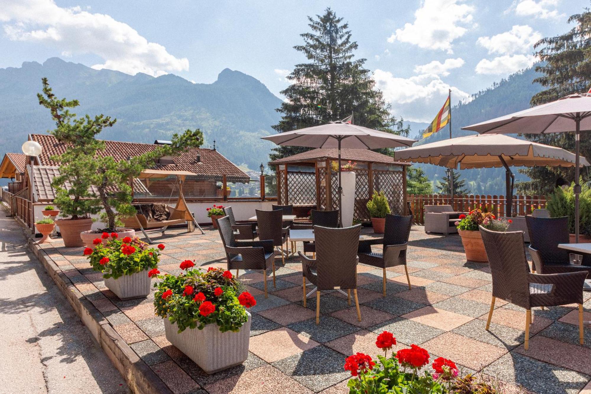 Monza Dolomites Hotel Moena Extérieur photo